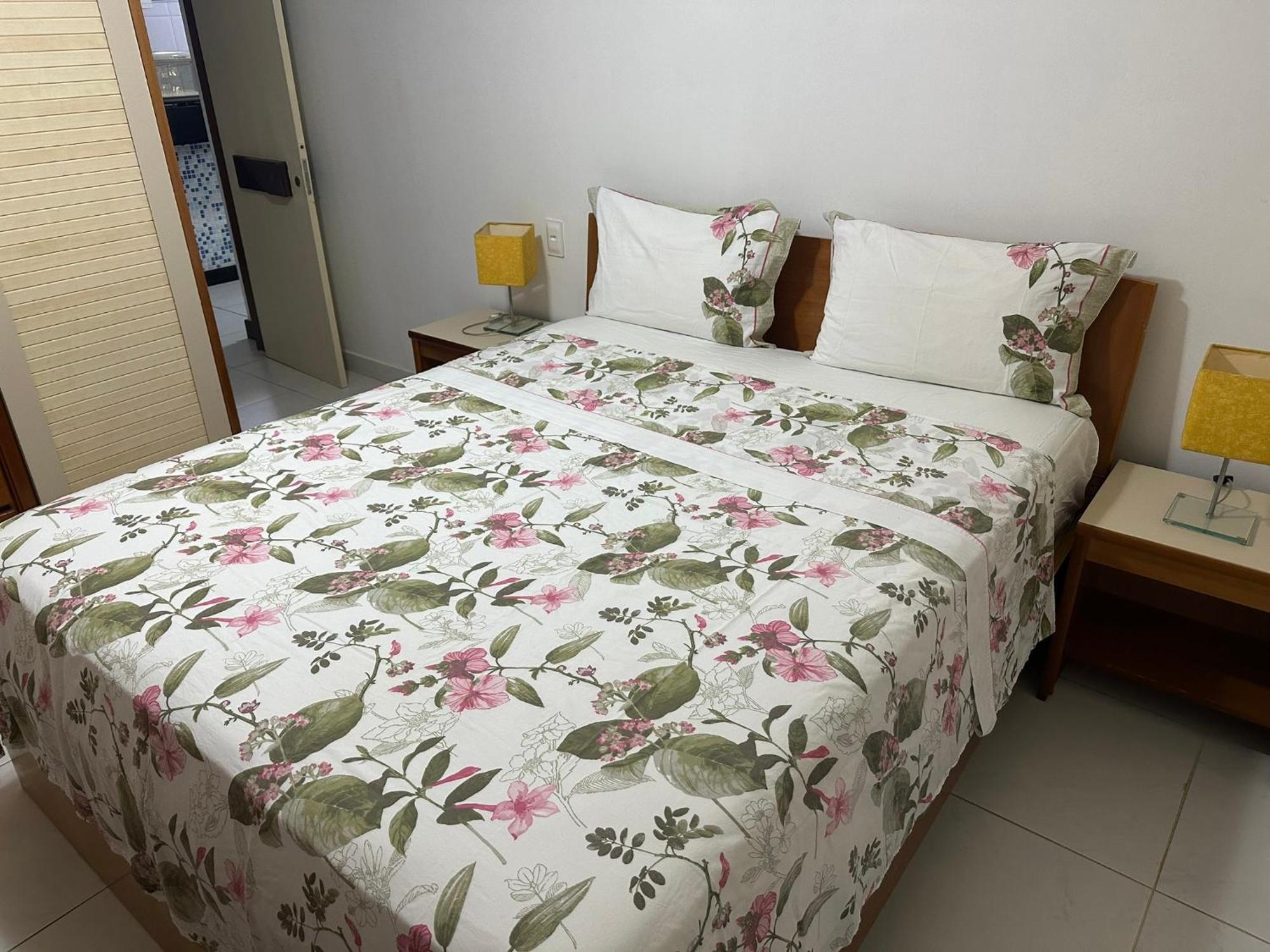 Flat Guarajuba 4 Quartos Terreo A Beira Mar - Pe Na Areia - Governanca Com Arrumadeira E Wi Fi Inclusos Camassari Εξωτερικό φωτογραφία