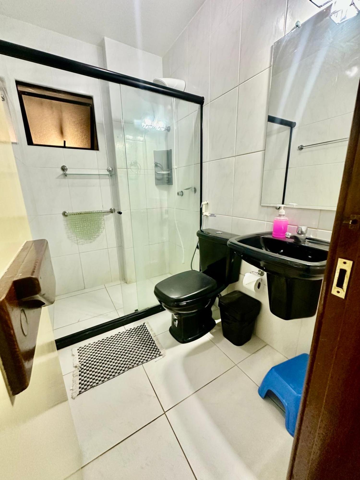 Flat Guarajuba 4 Quartos Terreo A Beira Mar - Pe Na Areia - Governanca Com Arrumadeira E Wi Fi Inclusos Camassari Εξωτερικό φωτογραφία