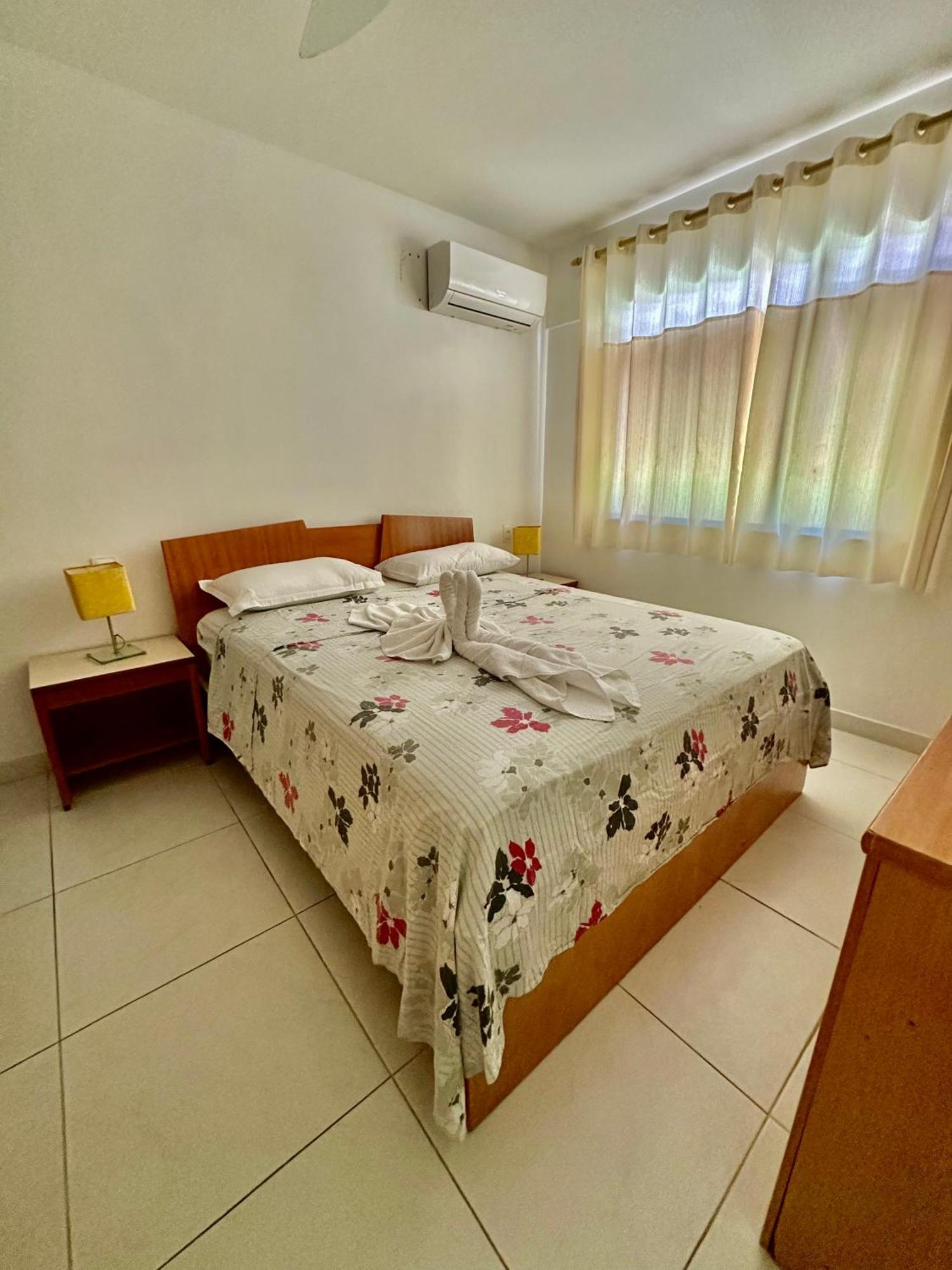 Flat Guarajuba 4 Quartos Terreo A Beira Mar - Pe Na Areia - Governanca Com Arrumadeira E Wi Fi Inclusos Camassari Εξωτερικό φωτογραφία